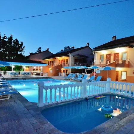 Istanbul Apart 3* Φετιγιέ